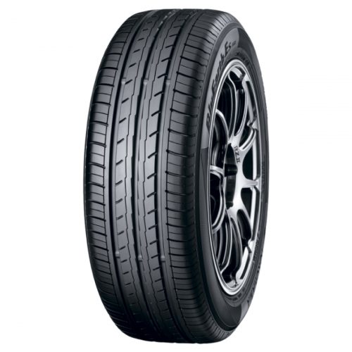 Llanta Yokohama ES32 215/60 R16